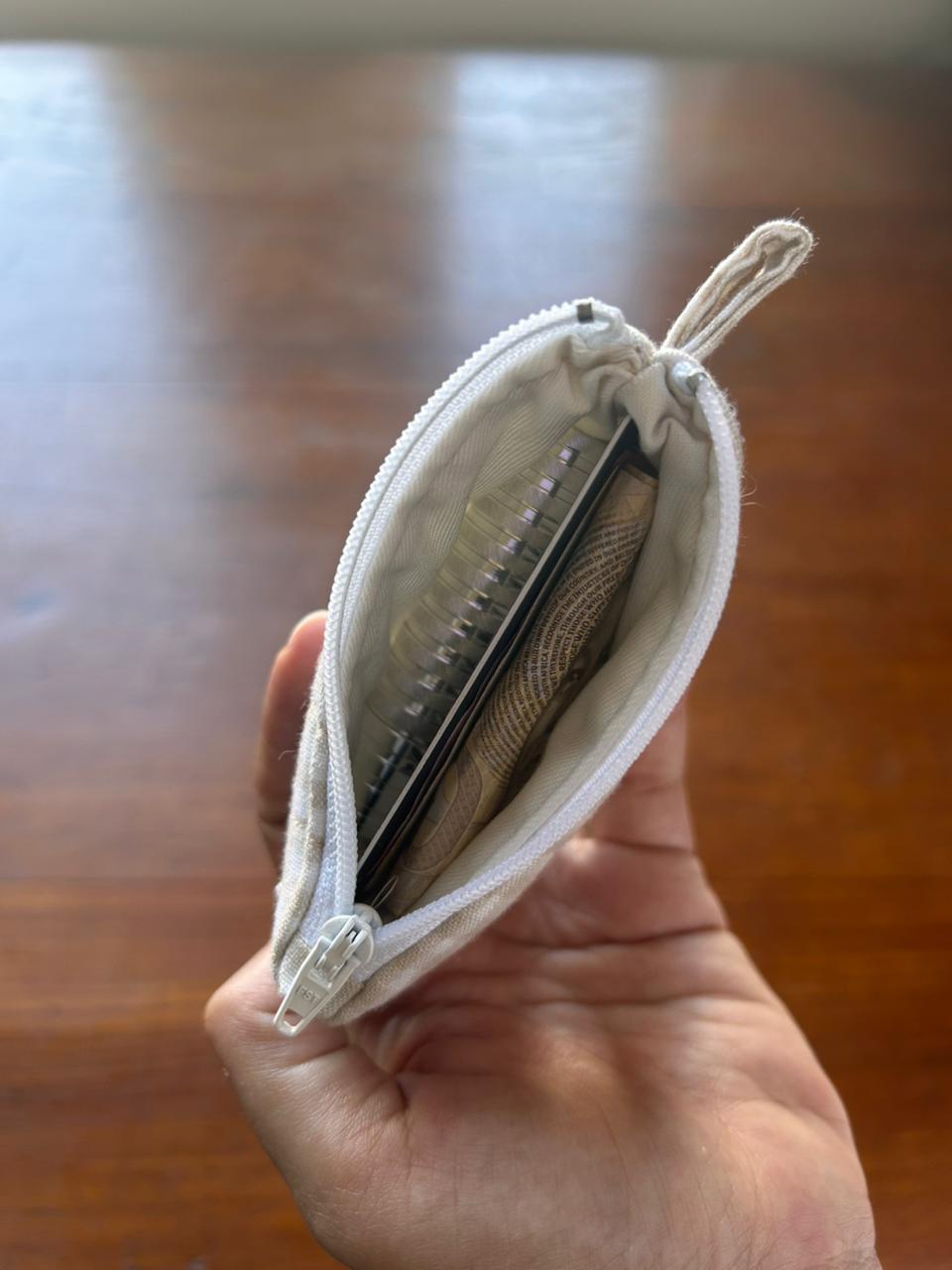 Small Gingham Beige Pouch